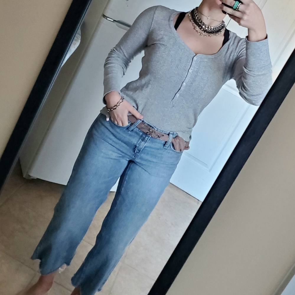 Victoria's Secret Heather Grey Metallic Knit Long-sleeve Layering Henley Top - Picture 4 of 13